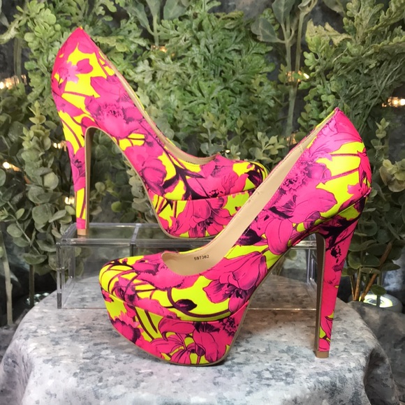 Women’s Size 6.5M Charlotte Russe Neon Pink & Yellow 5” Heels w/1.5” Platform - Picture 5 of 10